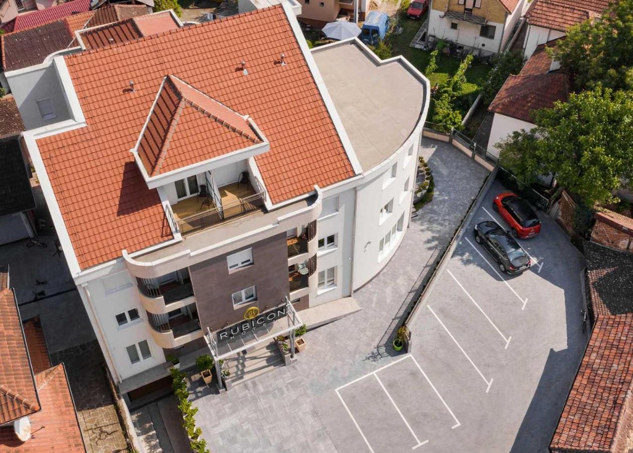 Rubicon Garni Hotel Kragujevac Buitenkant foto