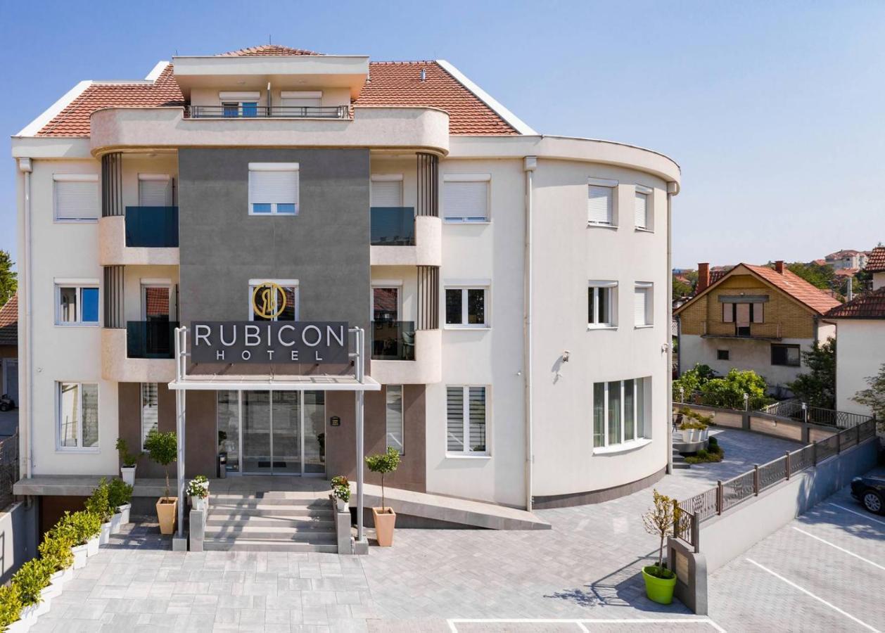 Rubicon Garni Hotel Kragujevac Buitenkant foto