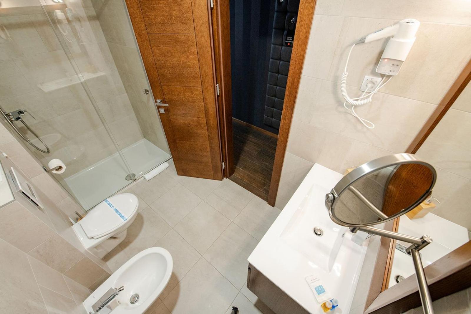 Rubicon Garni Hotel Kragujevac Kamer foto