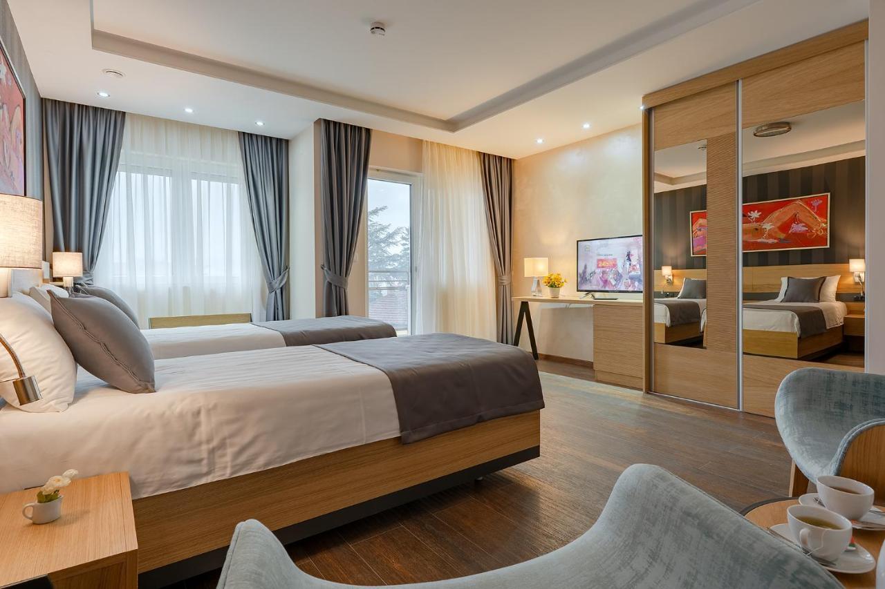 Rubicon Garni Hotel Kragujevac Buitenkant foto
