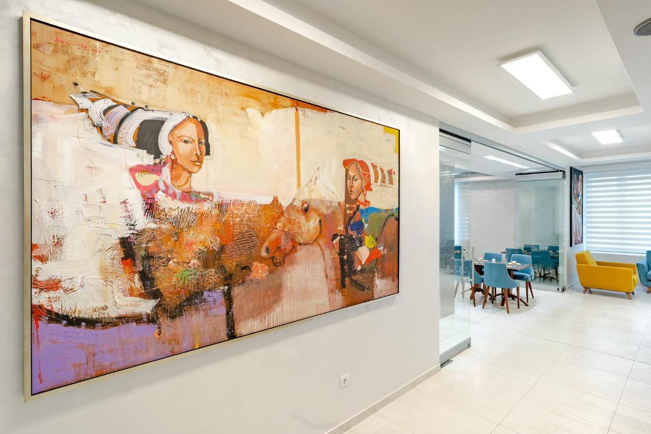 Rubicon Garni Hotel Kragujevac Buitenkant foto